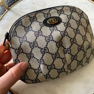 Authentic Gucci Clutch 👛